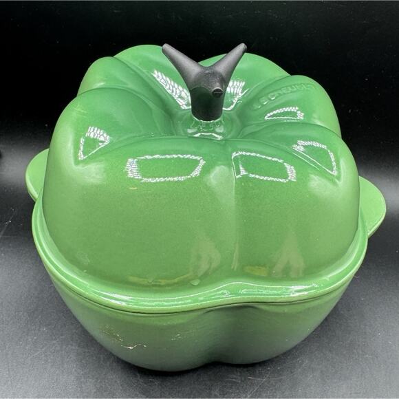 Le Creuset Other - Rare Le Creuset Green Pepper Paprika Cocotte Dutch Oven Enameled Cast Iron